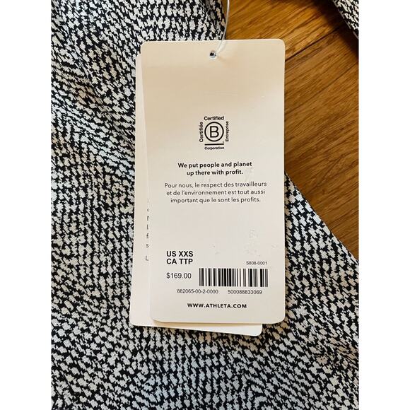 Athleta Delancey Textured Dress Braiden Black NWT XXS $169‎ Sporty Flattering - Picture 9 of 9